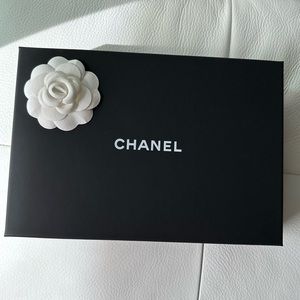 Chanel box